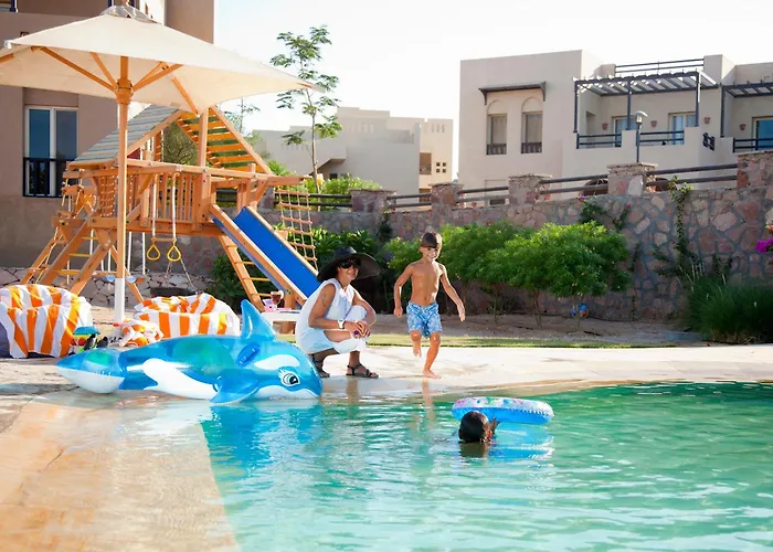 Azzurra Sahl Hasheesh